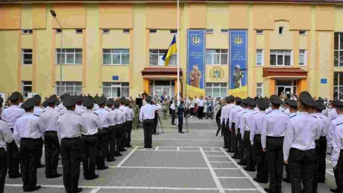 Будівництво укриття у військовому ліцеї віддали компанії танцівниці без конкуренції