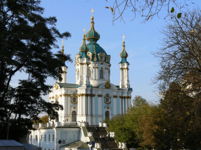 Яке свято 1 вересня відзначають у світі та в Україні