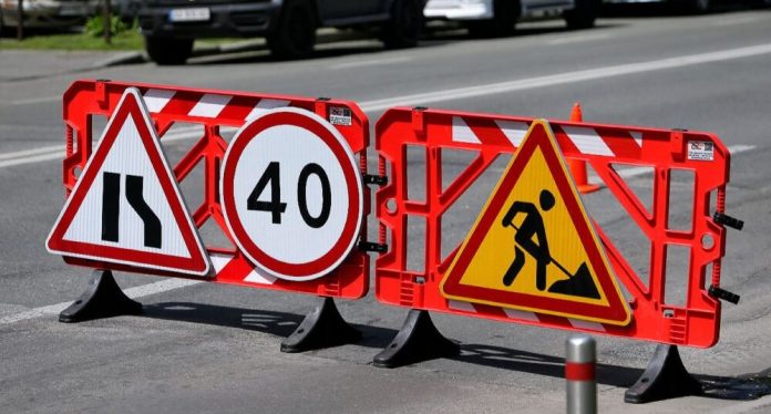 Перекриття Гостомельського шосе в Києві: водіїв просять бути обережними