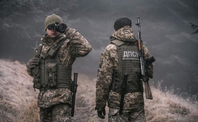 До 9 років тюрми: на кордоні спіймали ухилянтів та організаторів їх втечі