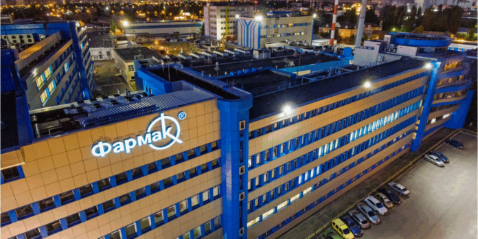 Компанія “Фармак” заробляє мільярди на постачаннях для армії: обшуки, тендери і завищені ціни