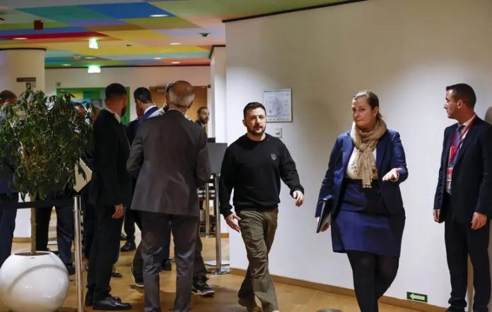 Служби безпеки ЄК викрили перекладачку-шпигунку на закритій нараді ЄС і Зеленського