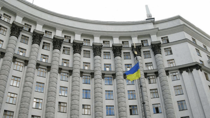 В уряді назрівають зміни: готують звільнення міністра освіти і міністра охорони здоров’я