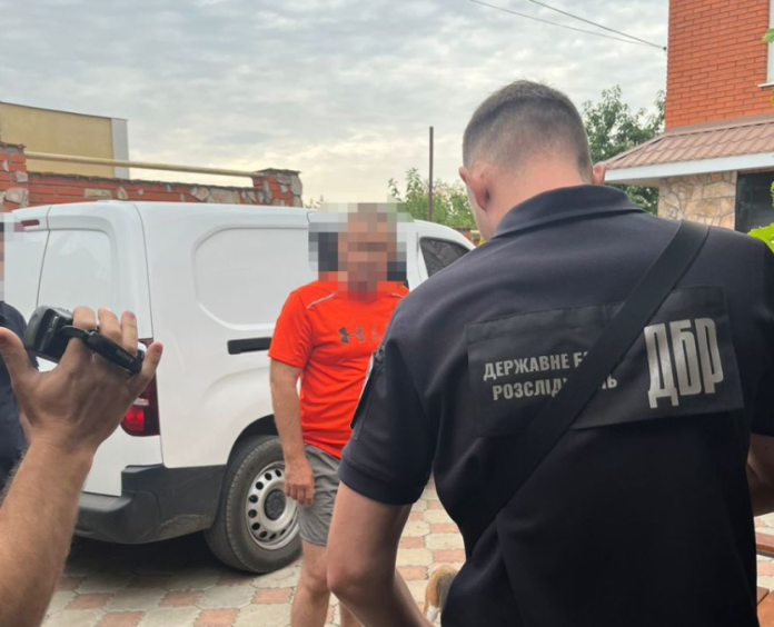 ДБР викрило схему фіктивної служби в армії на десятки мільйонів гривень