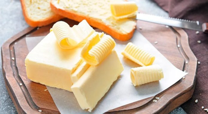 Вершкове масло: смачний і корисний продукт, який потребує помірності