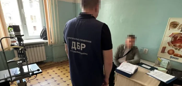 На Буковині викрили схему підробки медичних довідок для військових
