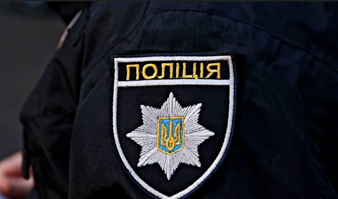 На Хмельниччині викрили цех із підробки водійських посвідчень і реєстраційних документів