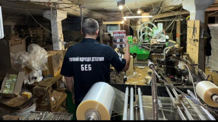 В Ковельському районі викрито підпільний цех з виробництва цигарок