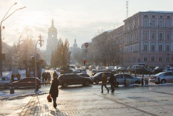 18 грудня в українській традиції: духовні смисли, професійне свято та народні звичаї