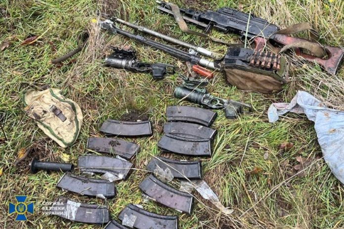 Незаконний обіг зброї: поліція викрила угруповання та повідомила про підозру організатору