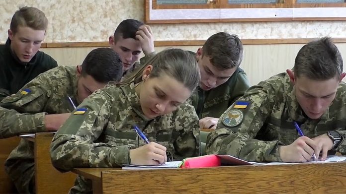 Обов’язкова військова підготовка для студентів-медиків: уряд змінює підхід до формування резерву