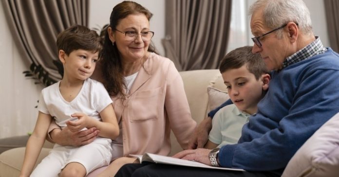 Як спілкуватися зі складними родичами та зберігати внутрішню рівновагу