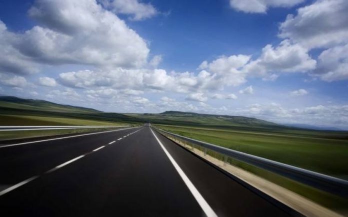 Дорога М-12 в Івано-Франківській області: розрив між обіцянками та реальністю