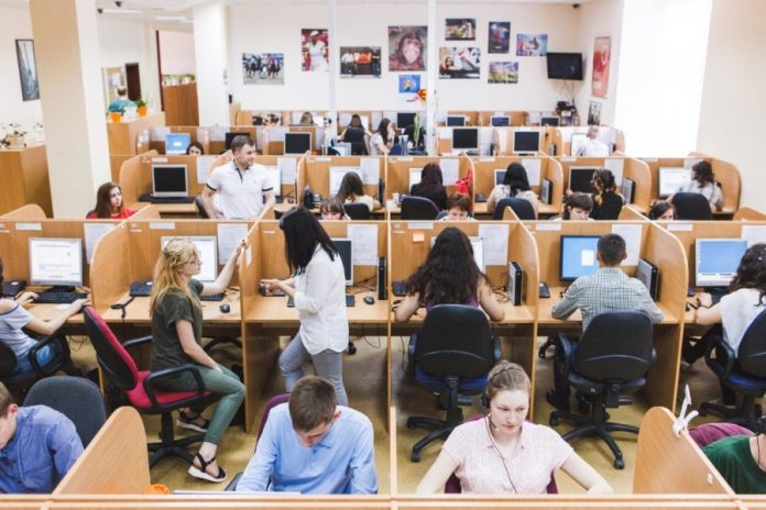 Масштабна шахрайська мережа в Одесі: розгалужена структура та методи роботи