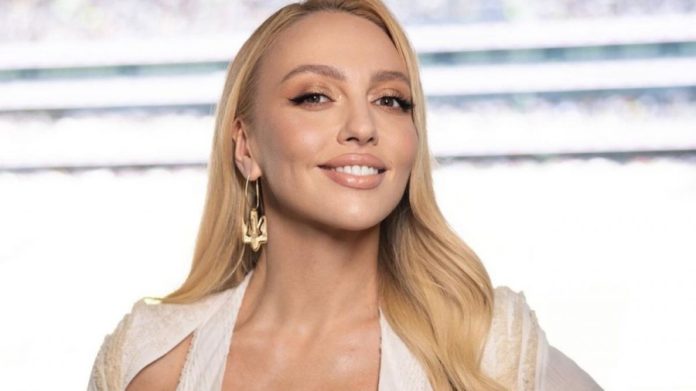 Оля Полякова знову прикувала увагу: дощ, басейн і впевненість без компромісів