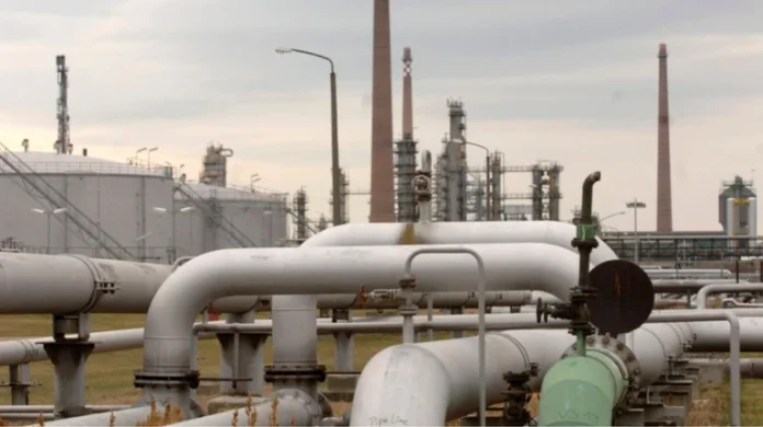 Відновлення нафтопроводу 