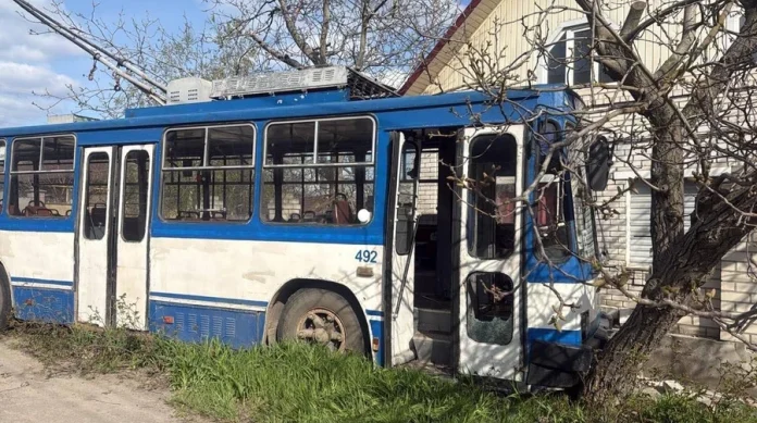 Обмеження руху тролейбусів у Херсоні через загрозу обстрілів
