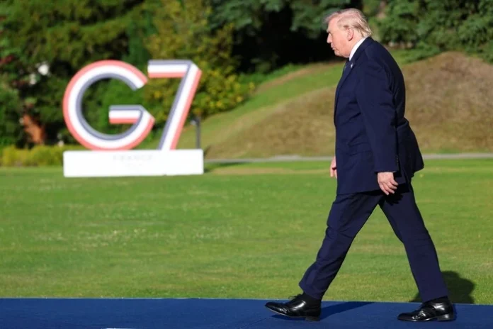 Трамп закликав до миру: Росія повинна припинити війну з Україною
